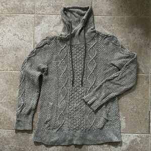 Women’s L.L. Bean signature cotton funnel neck sweater, small, cable knit